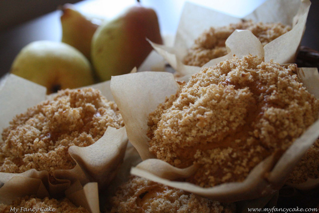 Pear-Crumble-Muffin-1